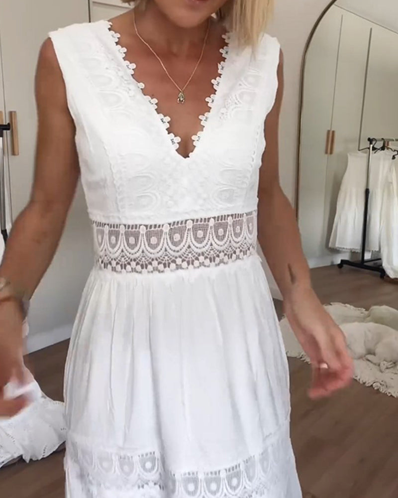 Gabi | Elegant V-Neck Dress